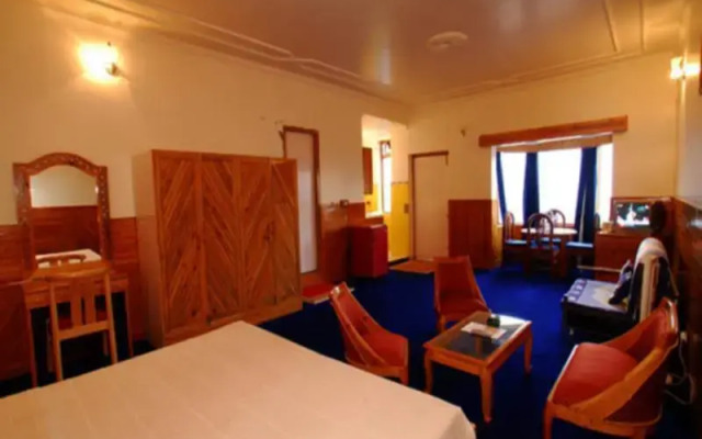 Clifftop Club Resort - Auli