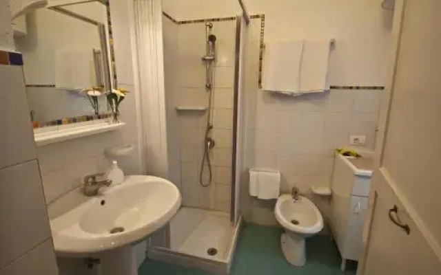4 Rooms Relax