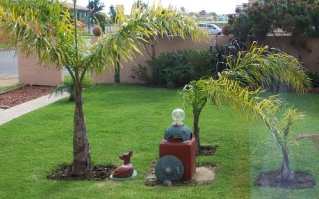 Tirzah's B&B and Self Catering