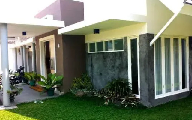 Rumah Kesemek 10