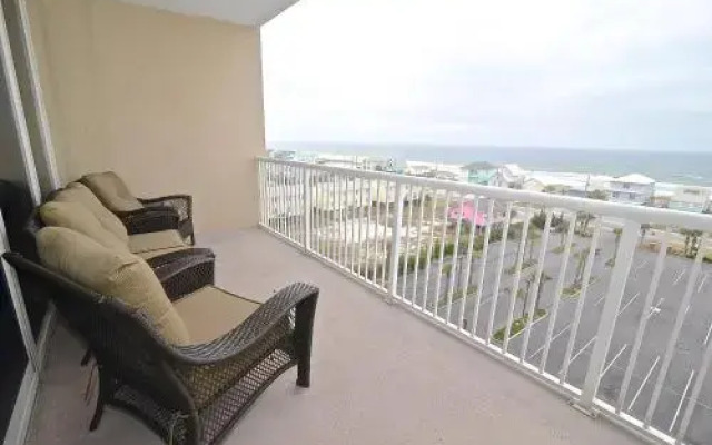 Sanibel 702