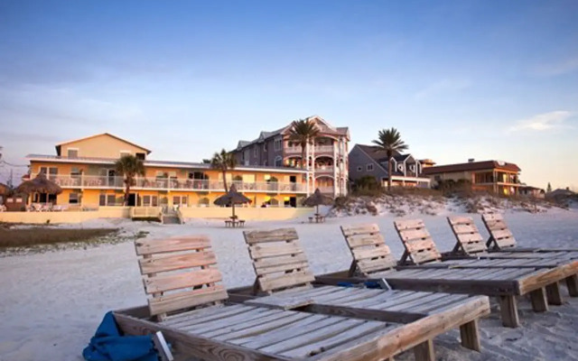 Hideaway Sands Resort