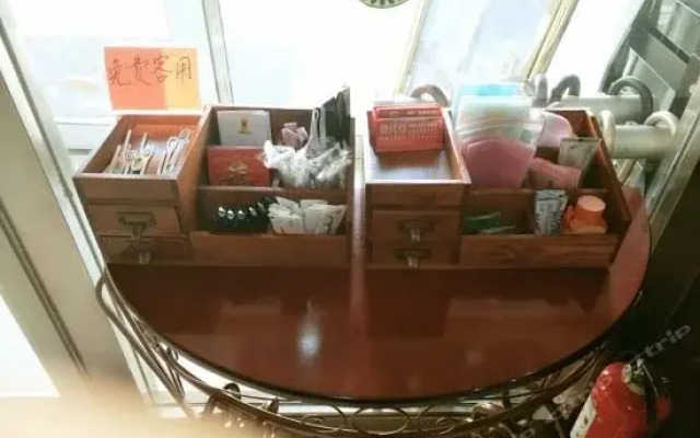 Super 8 by Wyndham Baotou Ming Shi