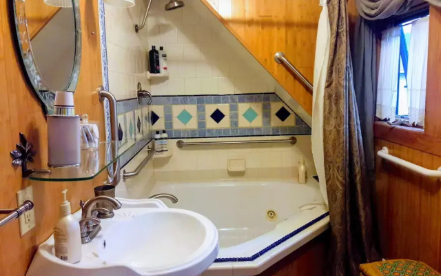 Barclay Heights B&B at Smythe House