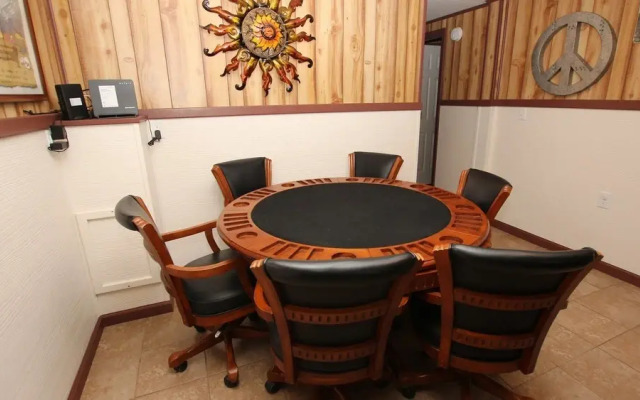 Shoebie's Hangout 4221 - 5 Br Home