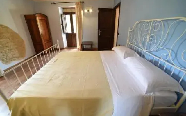 Agriturismo " La Valle degli Ulivi"