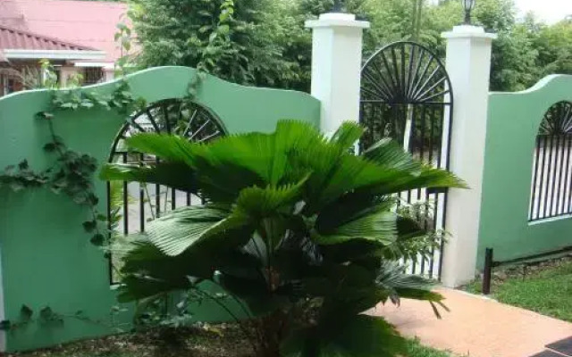 Dos Palmitos Bed and Breakfast
