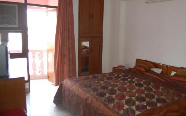 Pratap Enclave Paying Guesthouse