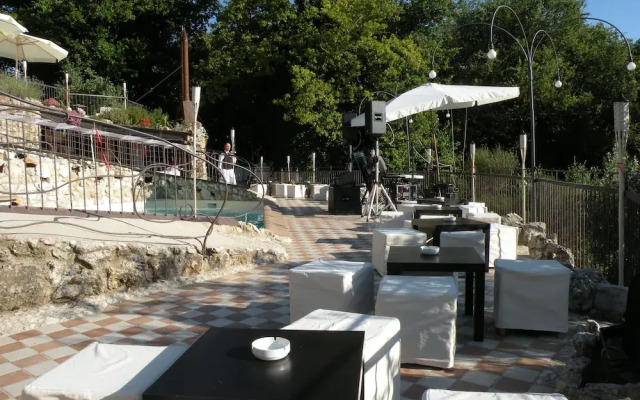 Volo Resort