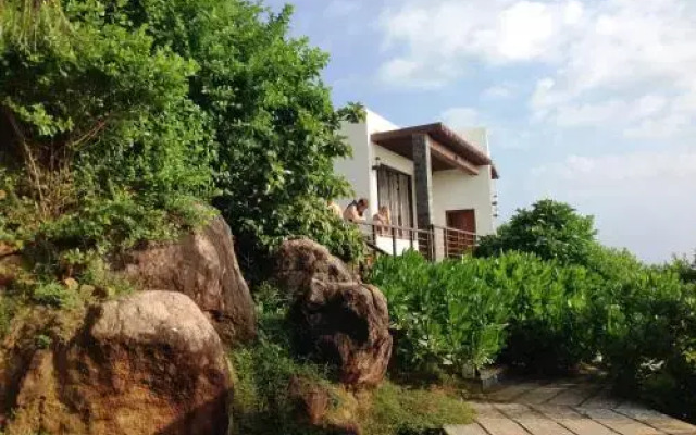 Vista Rumassala Villas