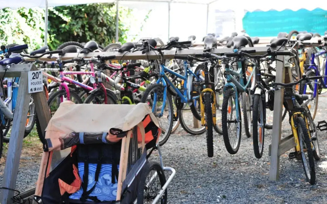 Camping Aqua 3 Masses