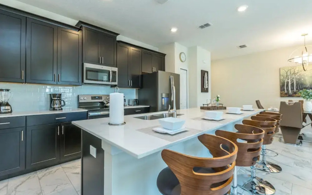 1555 Sandbagger Drive