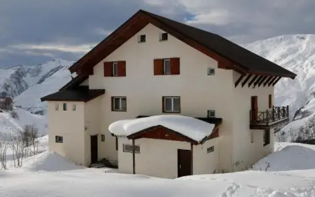 Отель Veranda Hotel Грузия, Гудаури - отзывы, цены и фото номеров - забронировать отель Veranda Hotel онлайн