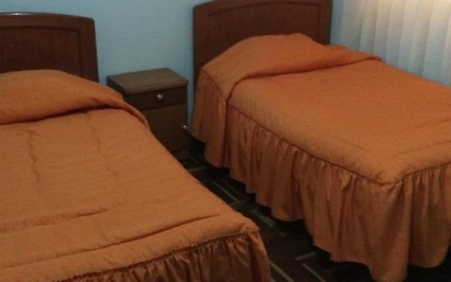Hostal Business Inn & Mystic Suite