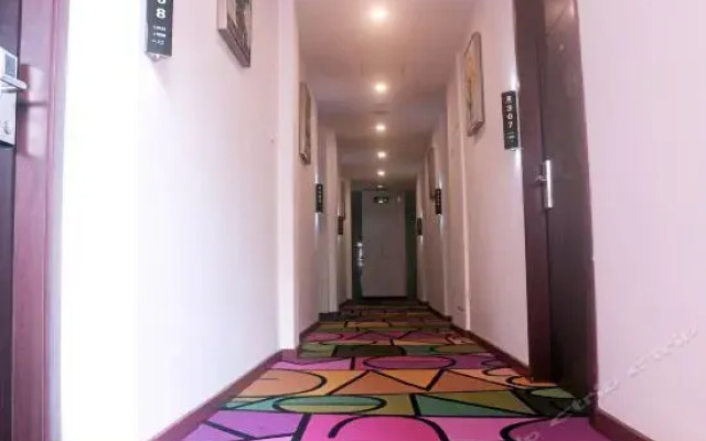 Shell Zhuhai Xiangzhou District Gongbei The Crossings Hotel