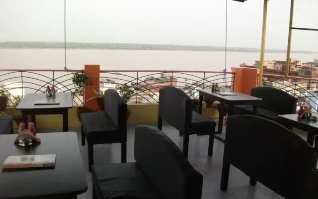 Shanti Guest House