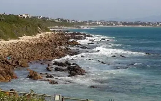 Port Main Royal Ocean's Edge