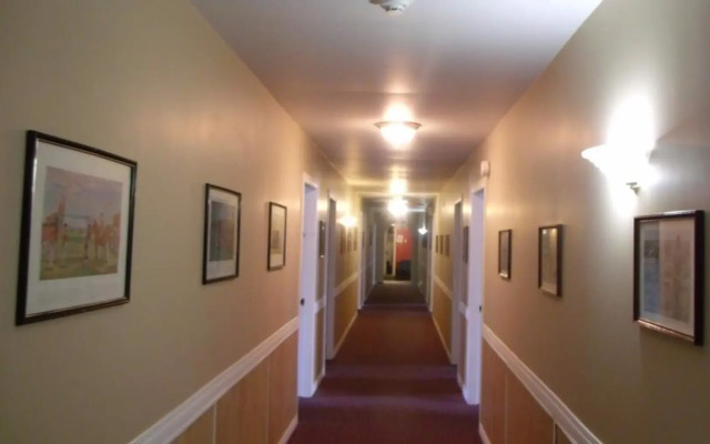 Churchill Hotel