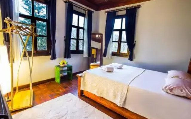 Hadji Amina Villa with Car Rental