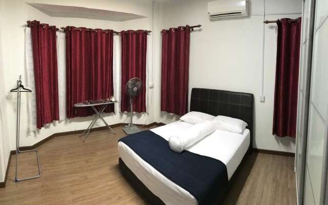 Kerteh Damansara Holiday Home