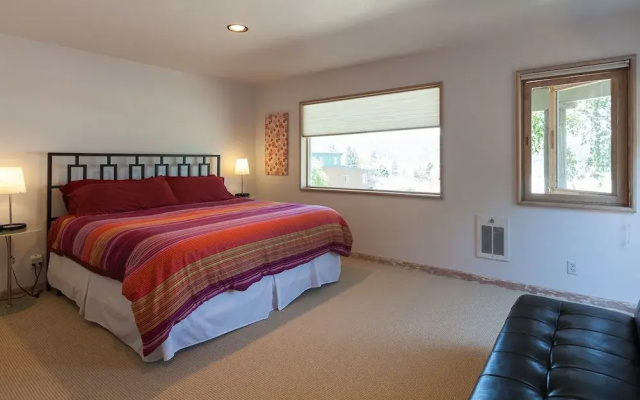 Riverdell Condo feature Floor Heating and Gas Grill by RedAwning