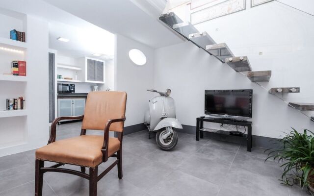 Vespa Studio Loft Trastevere