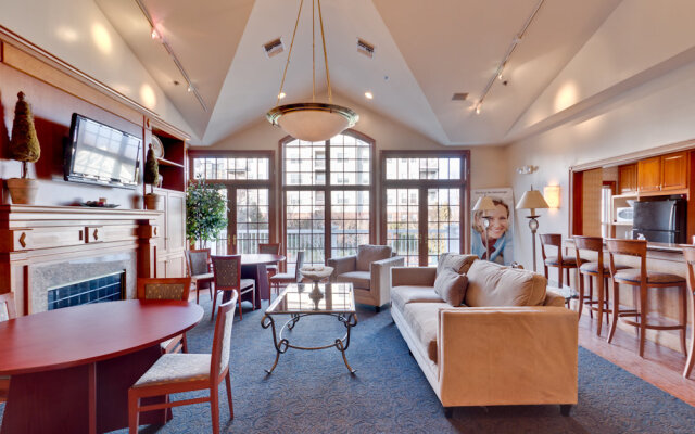 Oakwood at Avalon Crescent