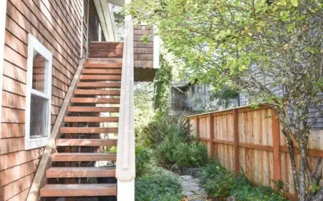 Sand Bucket House - 3 Br Home