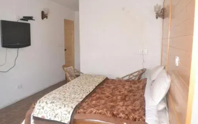 Hotel Fifth Season - Pahalgam
