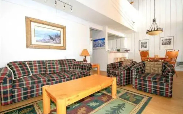 Mammoth Ski & Racquet Club #97