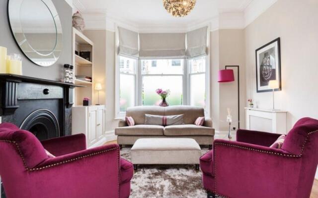 Veeve 4 Bed House Chestnut Grove Balham