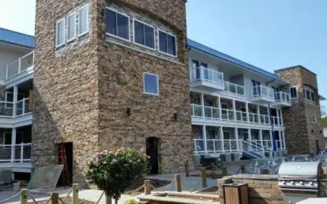 Put-in-Bay Waterfront Condo #111