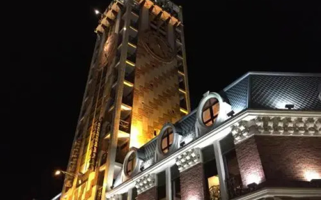 Batumi Center 3 Rooms City Side