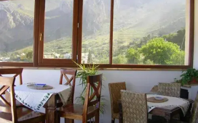 Hellas Bed And Breakfast