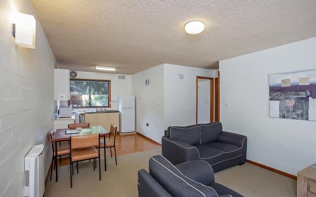 Eastern Beach Holiday Units