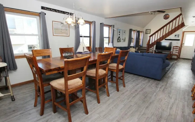 Starfish & Starlight - 4 Br Home