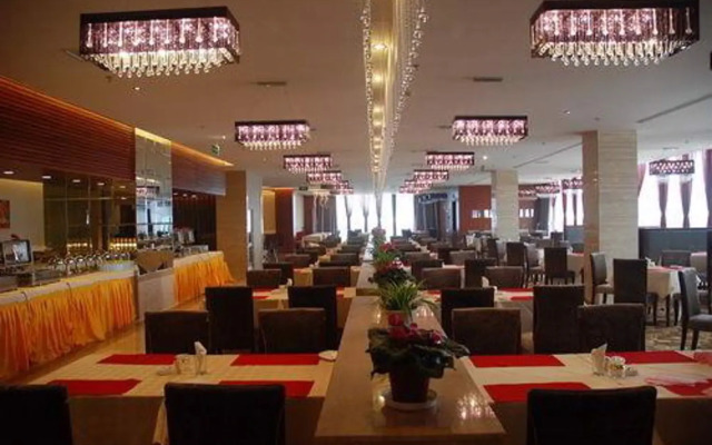 Xuyisizhou Junyue Hotel