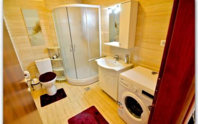 Summerland Luxury Studios by the sea