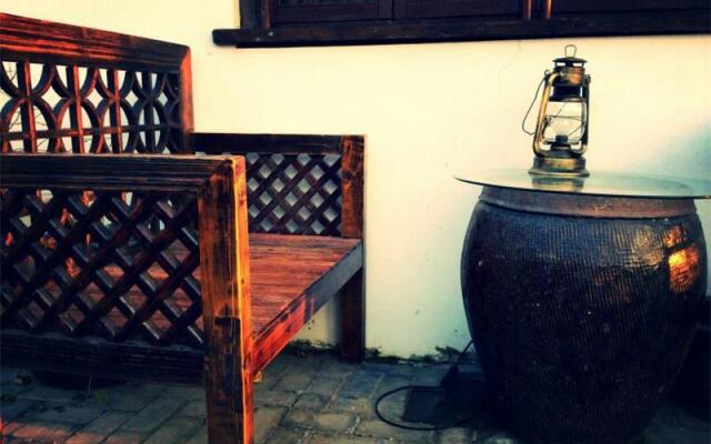 Zhouzhuang Zhenfeng Riverside Courtyard Hostel