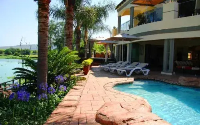 The Blue Crane Villa