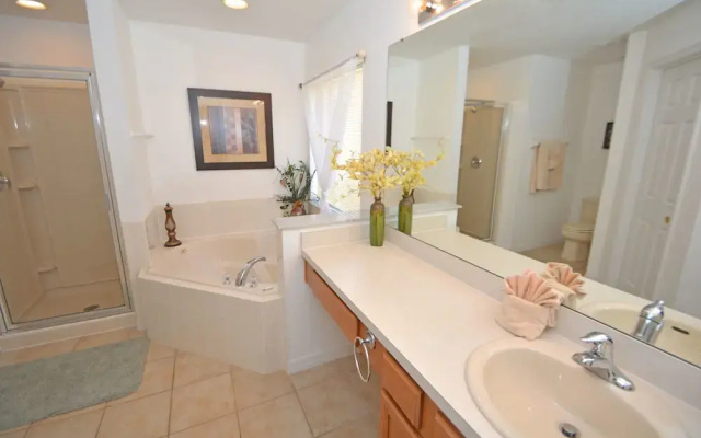 236SA Sunshine Palms Villa 5 Br home by RedAwning