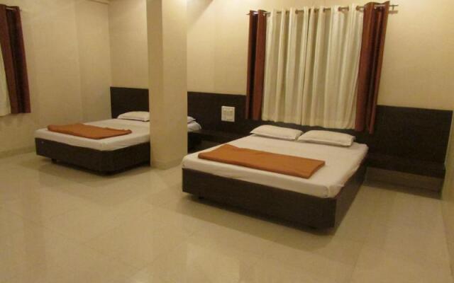 Hotel Sai Tirth