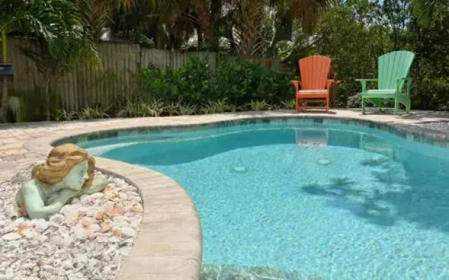 Manatee Manor 2 Bedroom Home by RedAwning
