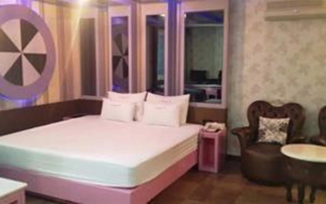 V Motel Yeonsan