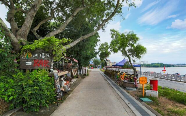 Chengqiangwai Seaview Hostel