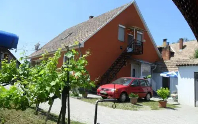 Joli Guesthouse