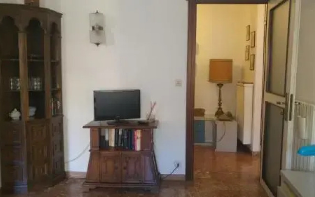 Centre Home
