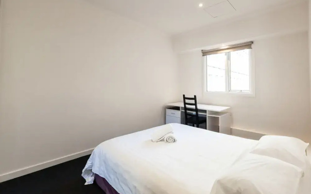 Claude - Beyond a Room Private Apartments