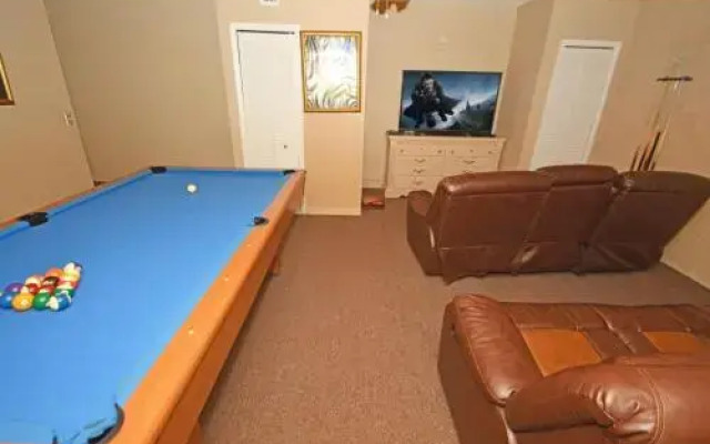 2683OL Jagu s Place 5 Br townhouse by RedAwning