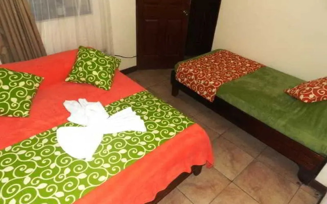 Suites Del Zar Hotel